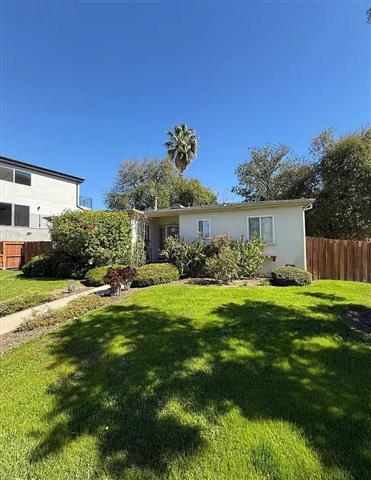 $3050 : Wonderful Single-Family House image 5