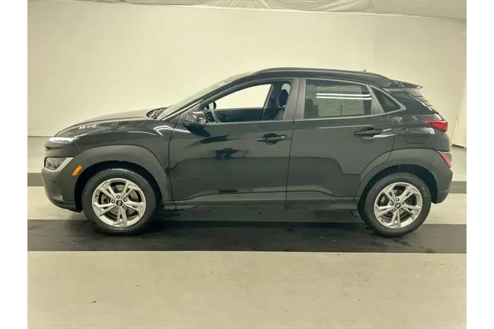 $22205 : Hyundai KONA 2023 AWD SEL 4d image 6