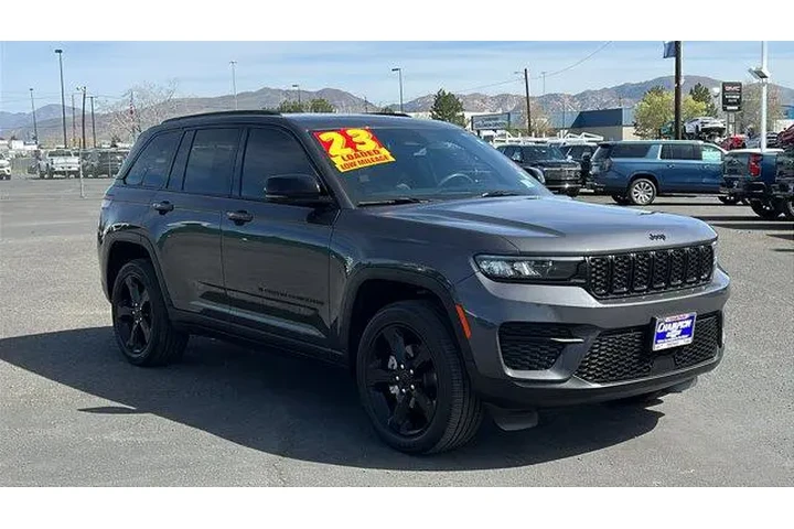 $39984 : Jeep Grand Cherokee 2023 4x4 image 3