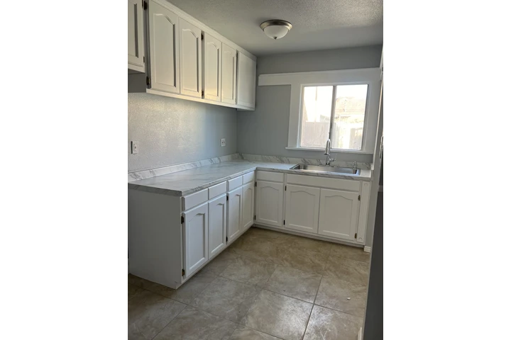 $4500 : Casa de renta con garaje? image 4