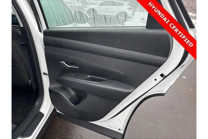 $25822 : Hyundai TUCSON 2025 AWD SE 4 image 9