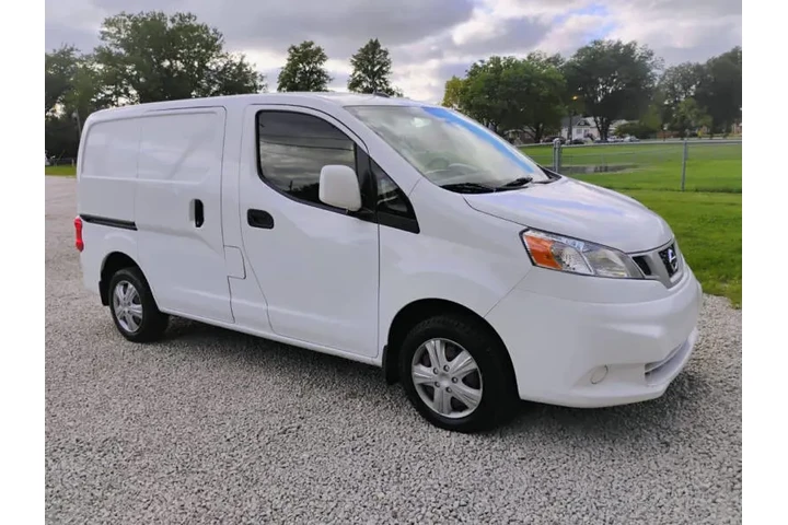 $11997 : 2021 NV200 S image 1
