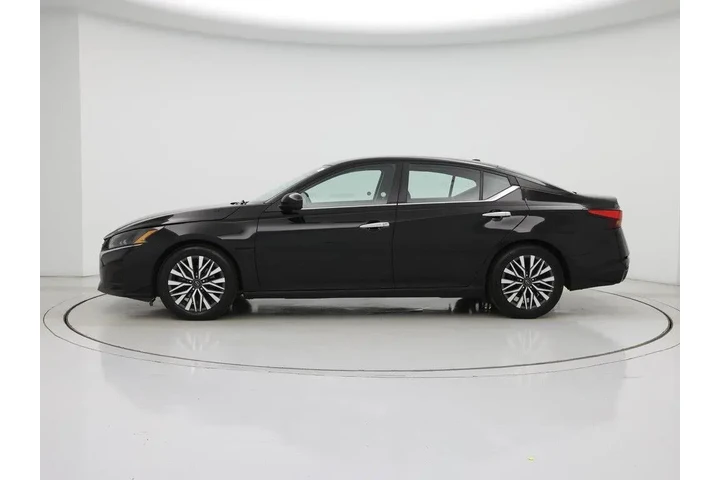 $19998 : Nissan Altima 2023 2.5 SV 4d image 3
