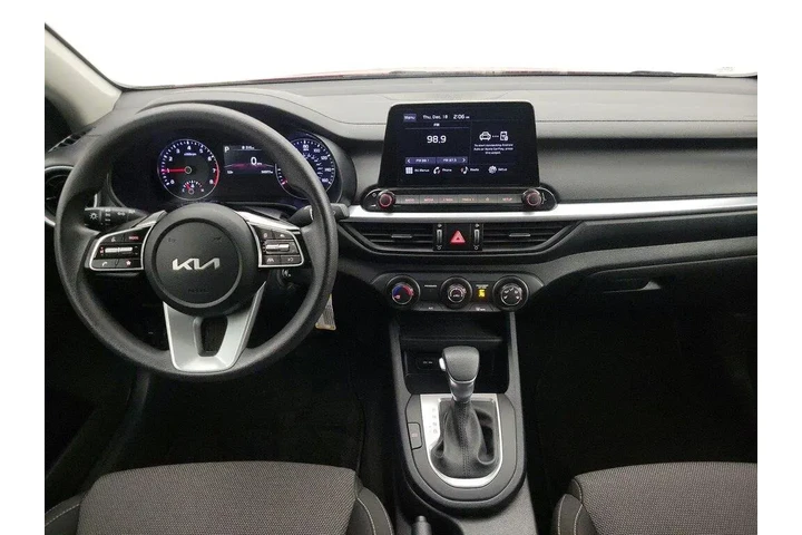 $16998 : Kia Forte 2024 LXS 4dr Sedan image 9