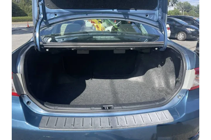 2013 Corolla L image 10