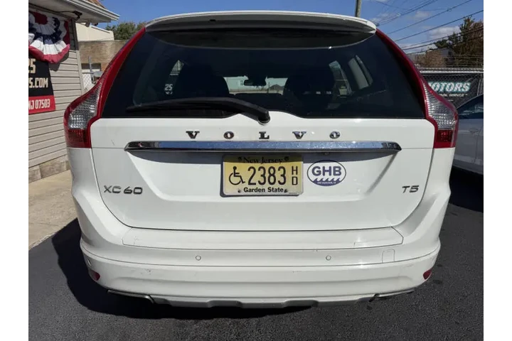 $6499 : 2016 XC60 T5 Drive-E image 9