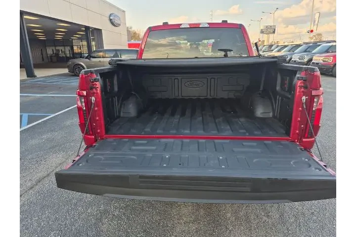 $39988 : Ford F-150 2025 4x2 XLT 4dr image 8