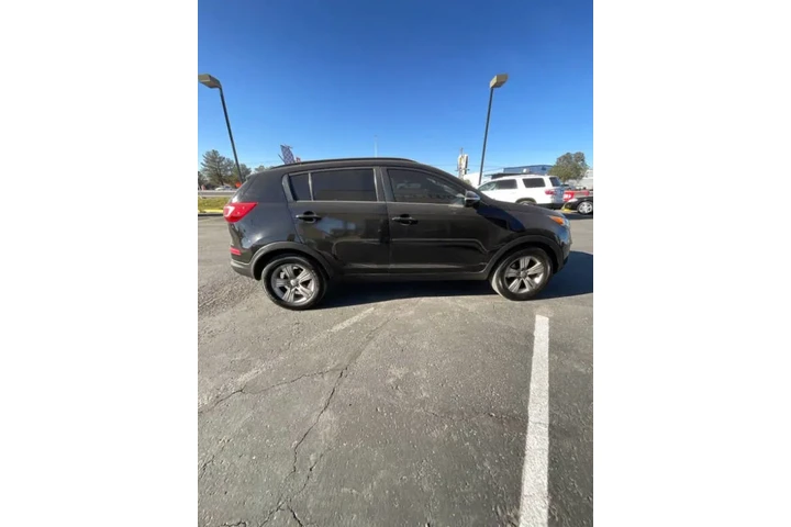 2012 Sportage image 5