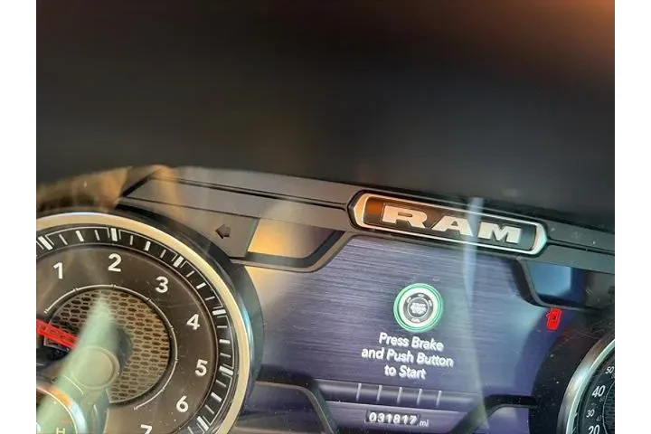 $35863 : Ram 1500 2022 4x4 Big Horn 4 image 6