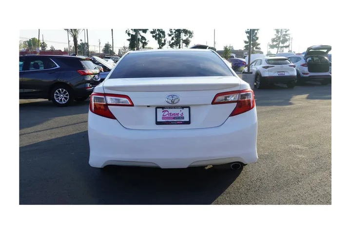 $16984 : 2014 Camry SE Sedan 4D image 7