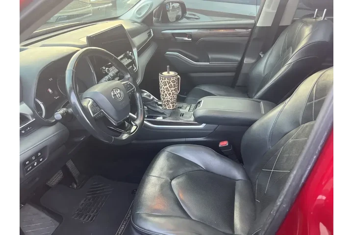 $33991 : Toyota Highlander Hybrid 202 image 5