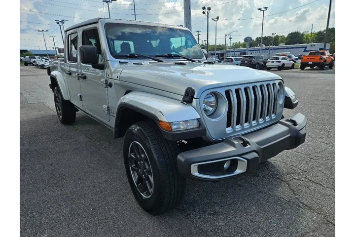 $29774 : Jeep Gladiator 2023 4x4 Over image 7