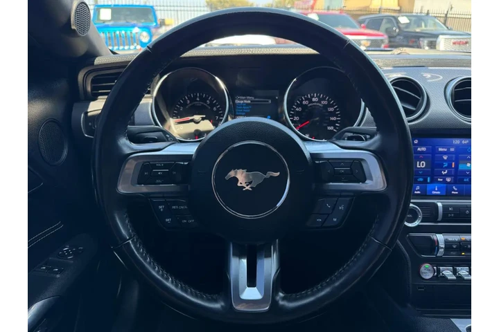 2020 Mustang GT Coupe image 9