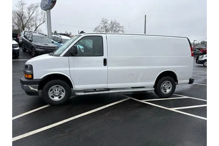 $31498 : Chevrolet Express 2024 2500 image 6