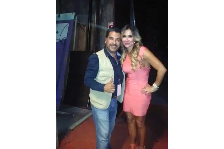 cantantes image 7