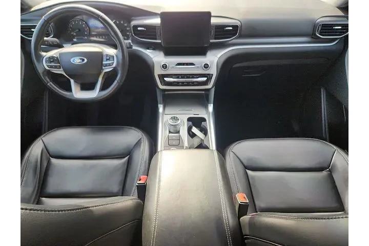 $27990 : Ford Explorer 2021 AWD XLT 4 image 6