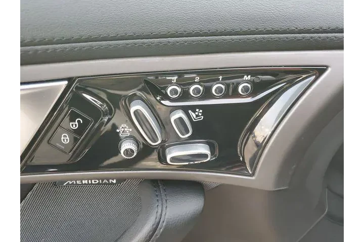 $24390 : Jaguar F-TYPE 2014 2dr Conve image 10