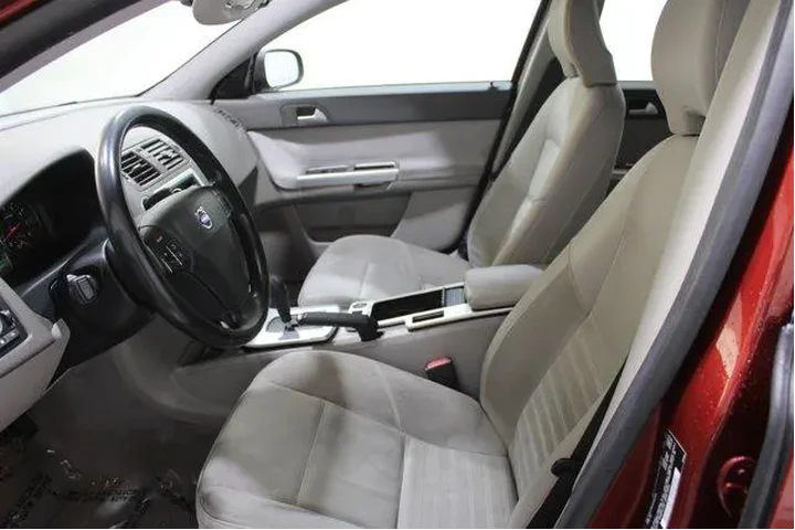 $10985 : Volvo V50 2011 T5 4dr Wagon image 3