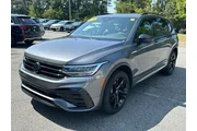$26719 : Volkswagen Tiguan 2024 SE R- thumbnail