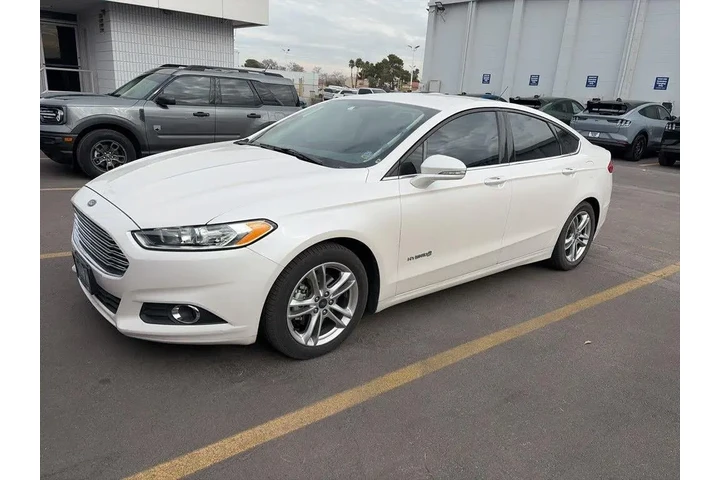 $11780 : Ford Fusion Hybrid 2016 SE 4 image 1