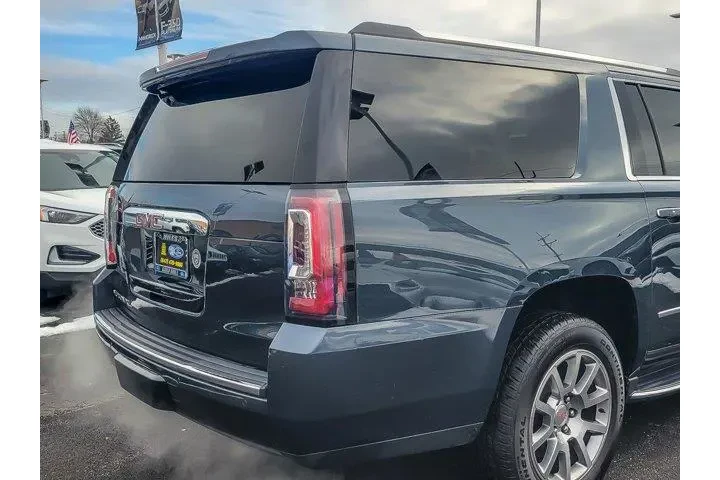 $36868 : GMC Yukon XL 2019 4x4 Denali image 9