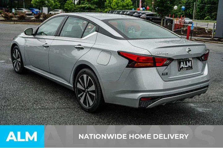 $16920 : Nissan Altima 2022 2.5 SV 4d image 4