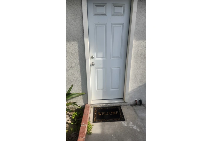 $700 : Rento Cuarto image 1