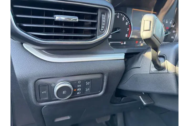 $29992 : Ford Explorer 2022 XLT 4dr S image 6