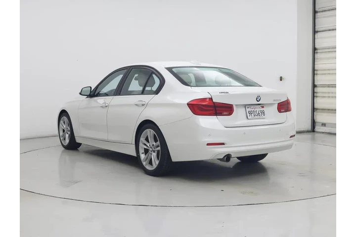 $12998 : BMW 3 Series 2016 320i 4dr S image 2