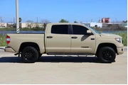 $33136 : Toyota Tundra 2016 4x4 TRD P thumbnail