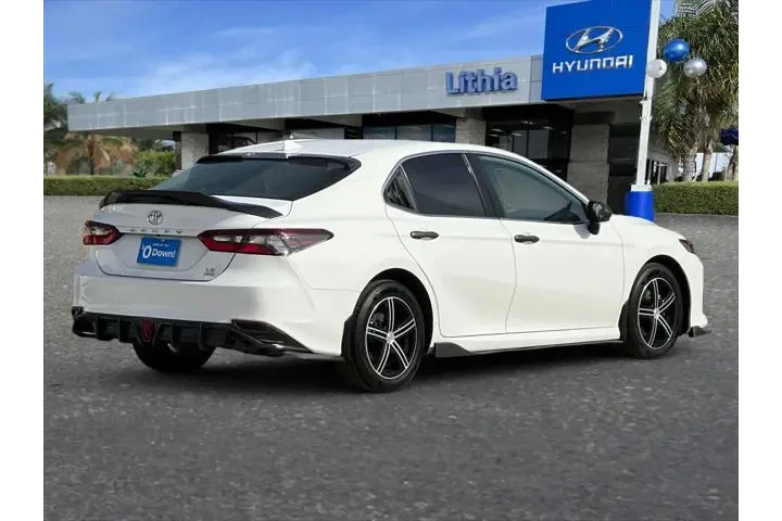 $23999 : Toyota Camry 2023 AWD LE 4dr image 3