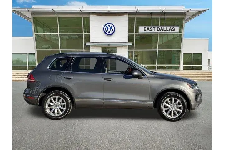 $11998 : Volkswagen Touareg 2015 AWD image 3