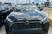 $2300 : 2019 Toyota RAV4 LE thumbnail