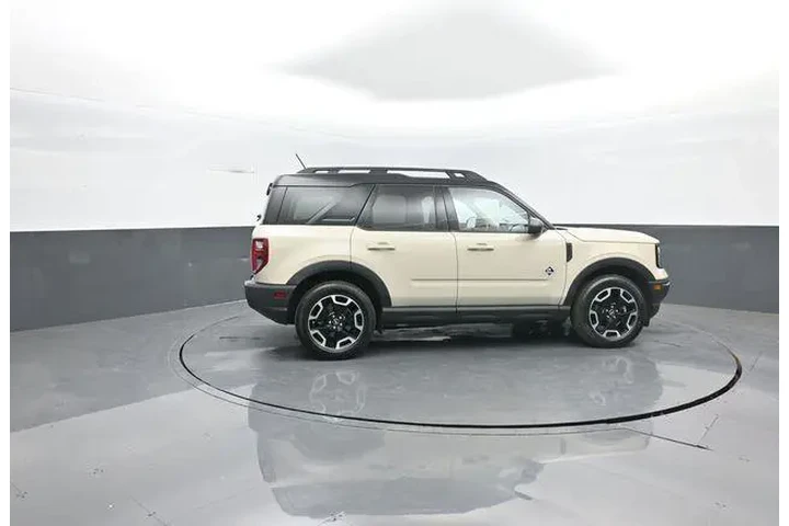 $30907 : Ford Bronco Sport 2024 AWD O image 8