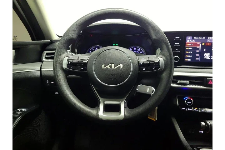 $18998 : Kia K5 2022 LX 4dr Sedan image 10