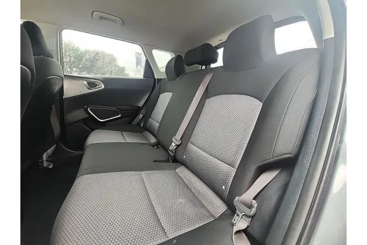 $17597 : Kia Soul 2024 S 4dr Crossove image 8