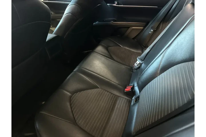 $10399 : Toyota Camry 2018 SE 4dr Sed image 3