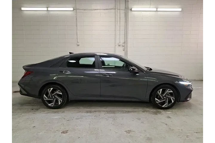 $22900 : Hyundai ELANTRA 2025 SEL Spo image 7