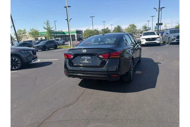 $24980 : Nissan Altima 2025 2.5 SV 4d image 8