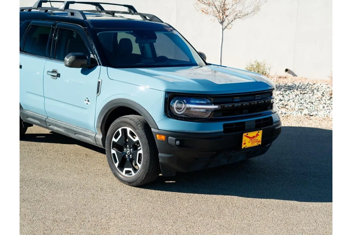 $24125 : 2022 Bronco Sport Outer Banks image 3