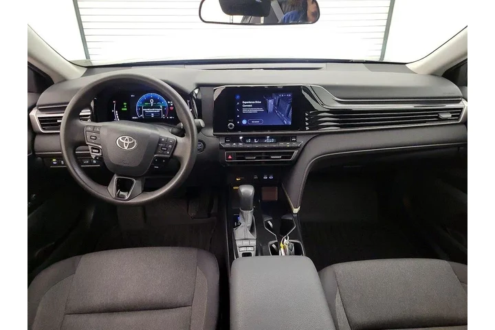 $26998 : Toyota Camry 2025 LE 4dr Sed image 9