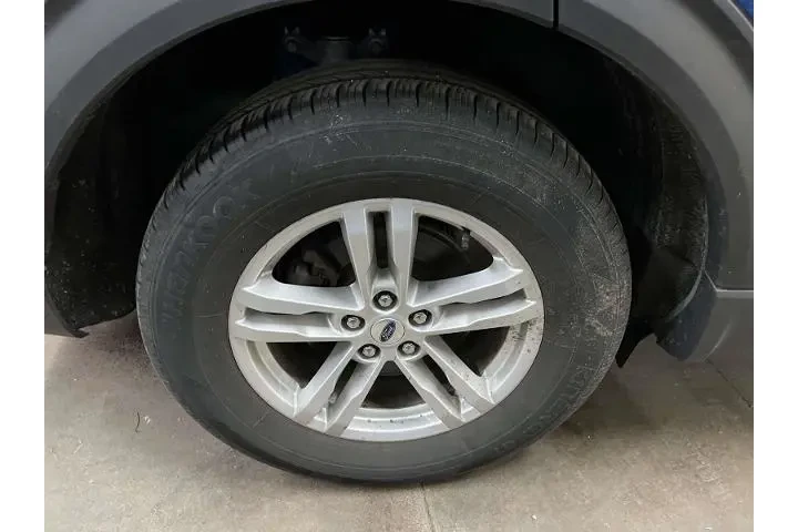 $32898 : Ford Explorer 2023 AWD XLT 4 image 8