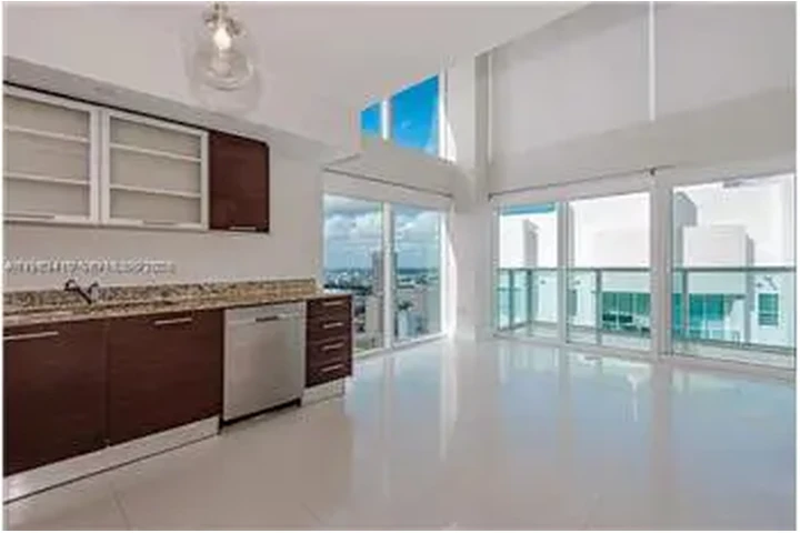 $4500 : Rental property with 2 bedro image 7