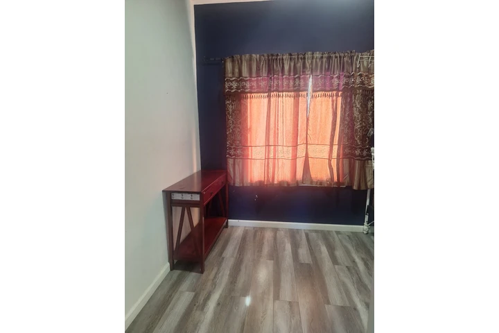 $800 : Rento un cuarto image 2