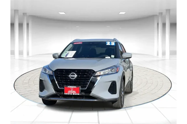 $17104 : Nissan Kicks 2023 SV 4dr Cro image 6