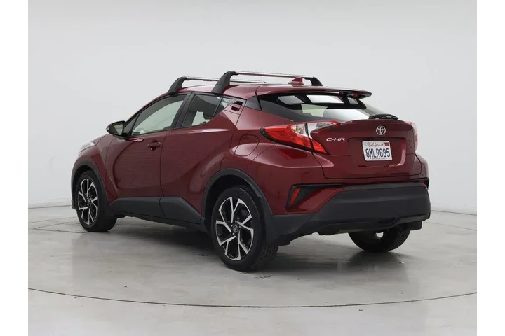 $20998 : Toyota C-HR 2019 XLE 4dr Cro image 2
