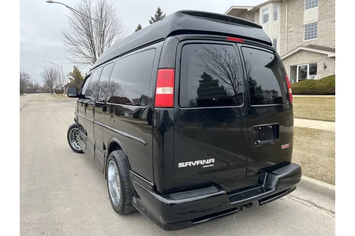 $1 : 2014 GMC Savana 1500 image 5