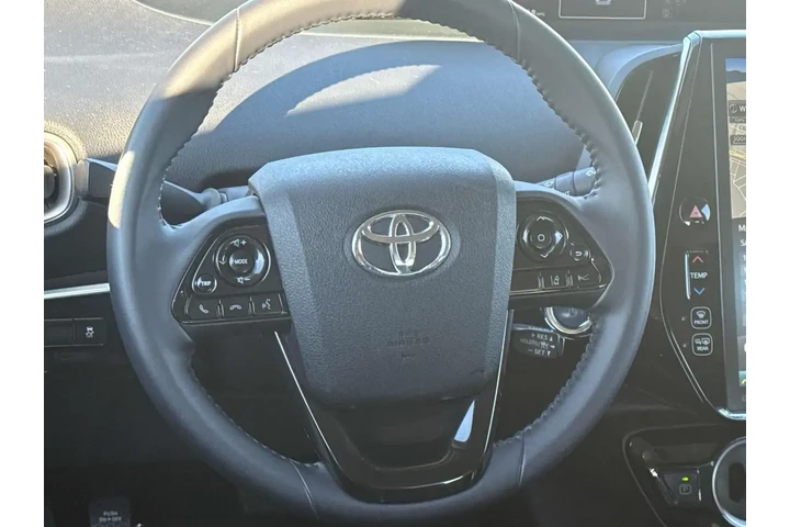 $24755 : Toyota Prius Prime 2022 LE 4 image 10