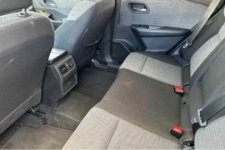 $17881 : Nissan Rogue 2023 SV 4dr Cro image 10