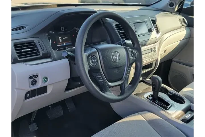 $15488 : Honda Pilot 2016 LX 4dr SUV image 7